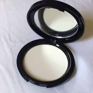 📸 MUFE HD PRESSED POWDER COMPACT 📸